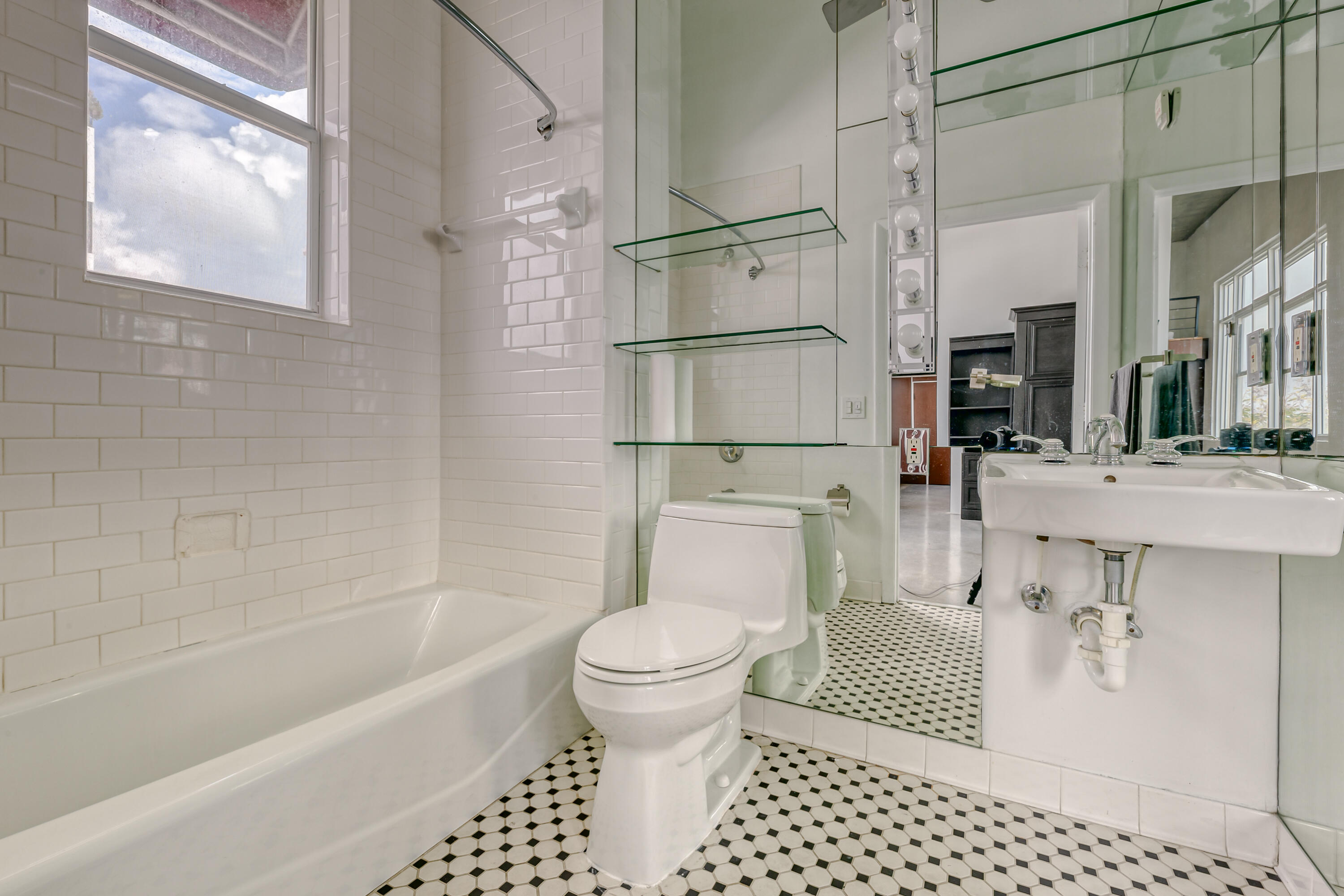250 Northwest 23rd Street, Unit 410 Miami, FL 33127 - Photo 16 of 19 camargo-17