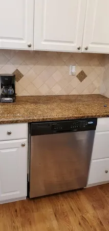 $1,700 | 1701 Washington Street, Unit 202, Hollywood, FL 33020