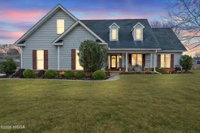 $349,900 | 203 Lovorn Circle, Warner Robins, GA 31088