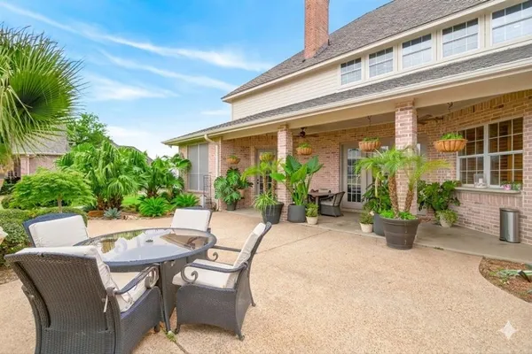 a view of a house with swimming pool