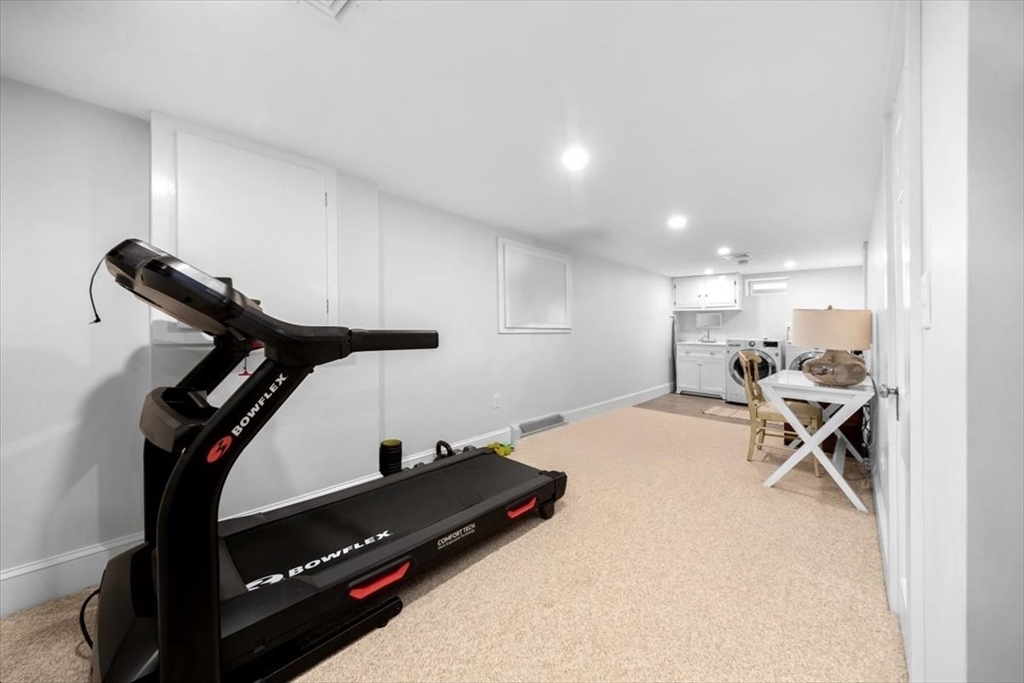 36 Burr Road Hingham, MA 02043 - Photo 21 of 24