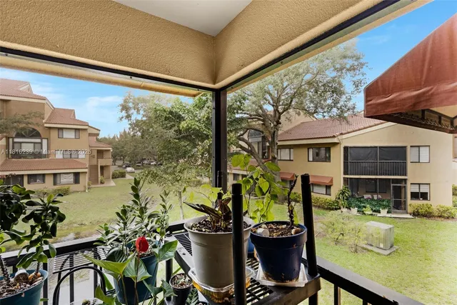 $294,750 | 15499 North Miami Lakeway, Unit 208, Miami Lakes, FL 33014