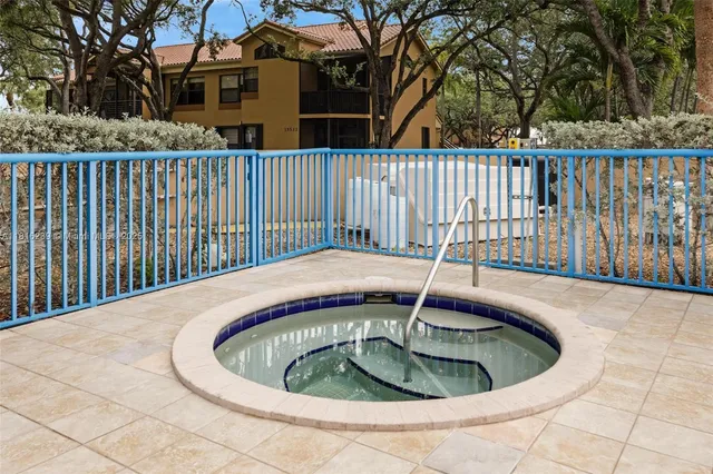 $294,750 | 15499 North Miami Lakeway, Unit 208, Miami Lakes, FL 33014