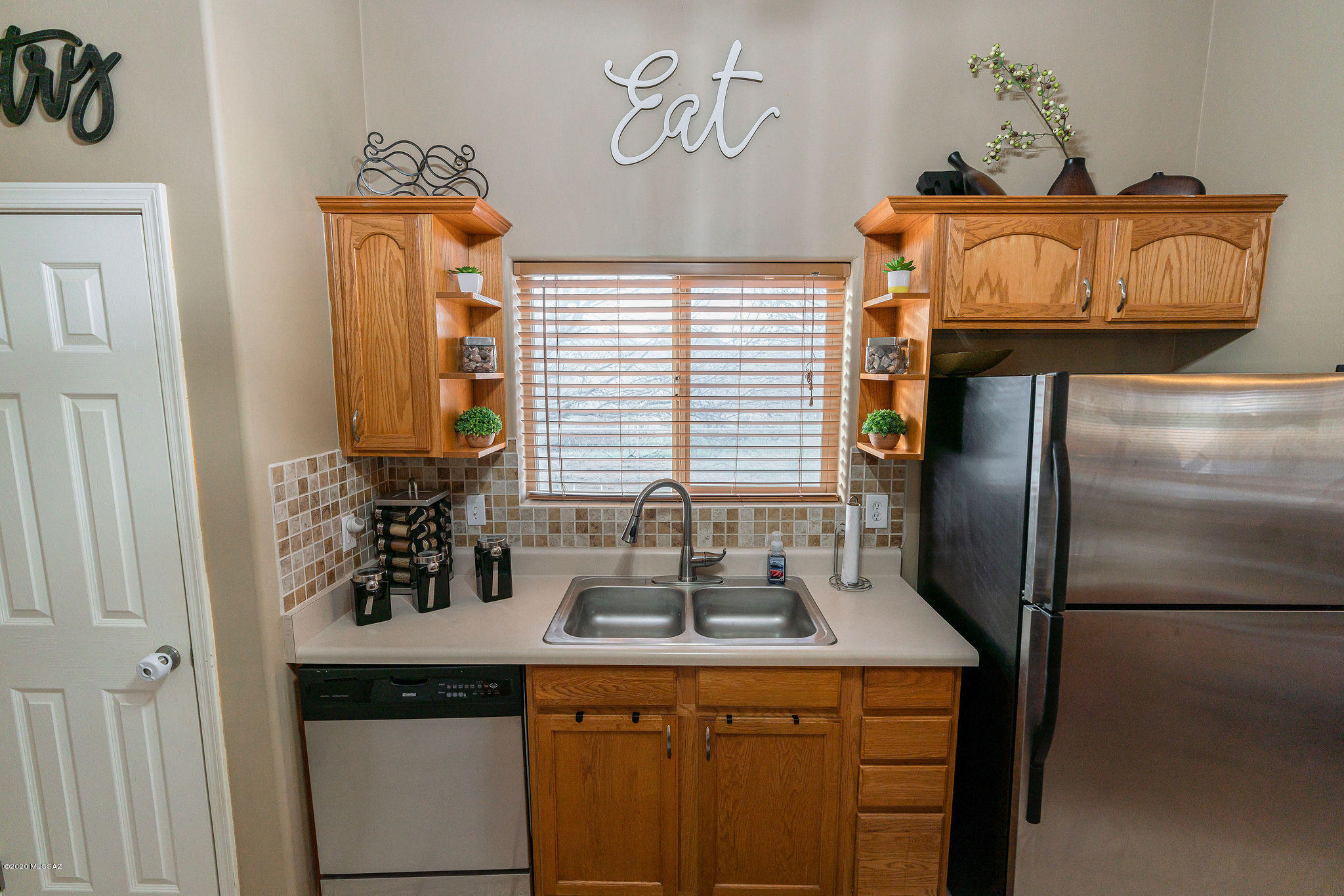 1685 Círculo Alameda Rio Rico, AZ 85648 - Photo 15 of 34
