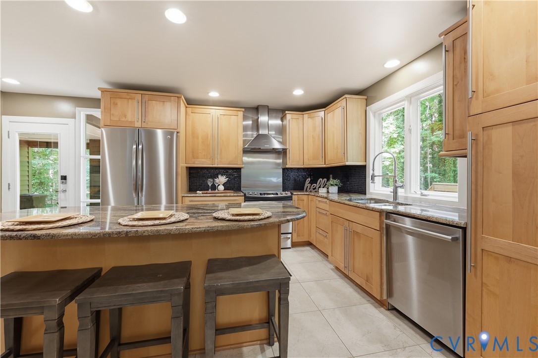 13622 Winterberry Ridge Midlothian, VA 23112 - Photo 14 of 47 a kitchen with appliances a sink and cabinets