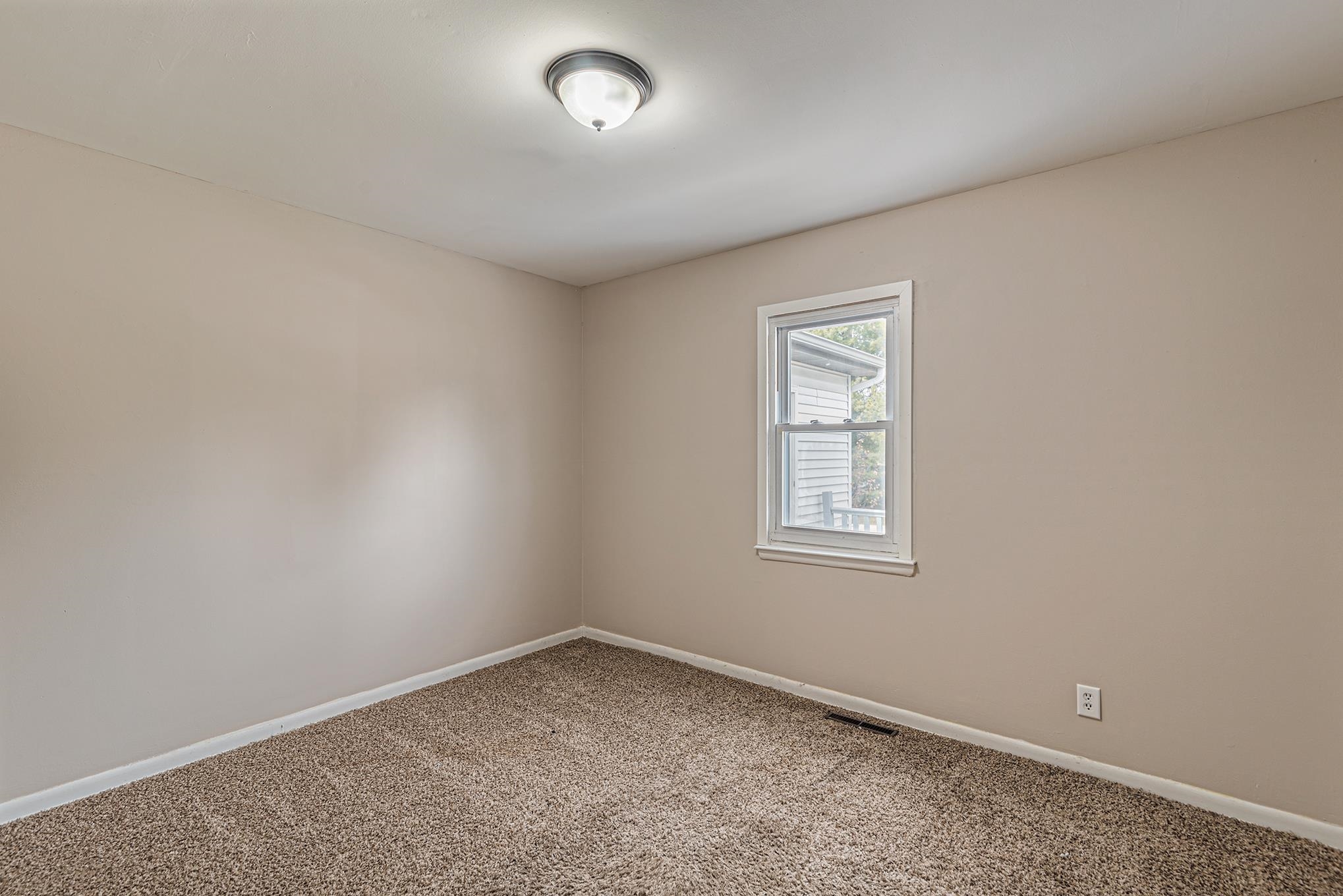 6362 Lucas Road Flint, MI 48506 - Photo 24 of 38