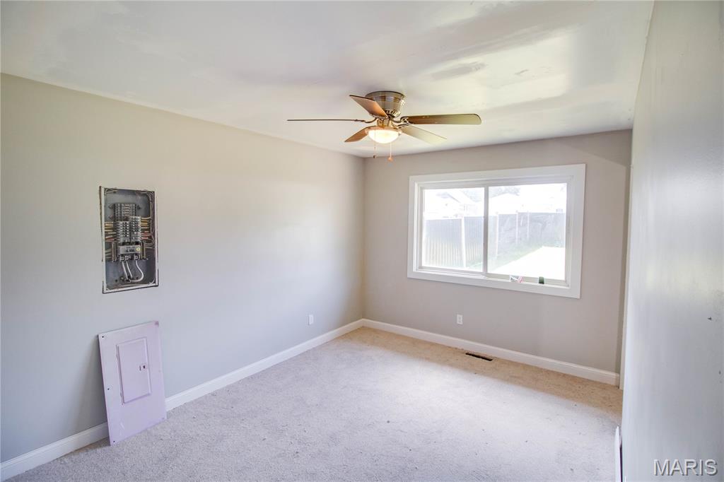 390 Dorsey Road Gillespie, IL 62033 - Photo 17 of 26 Gallery Image 17