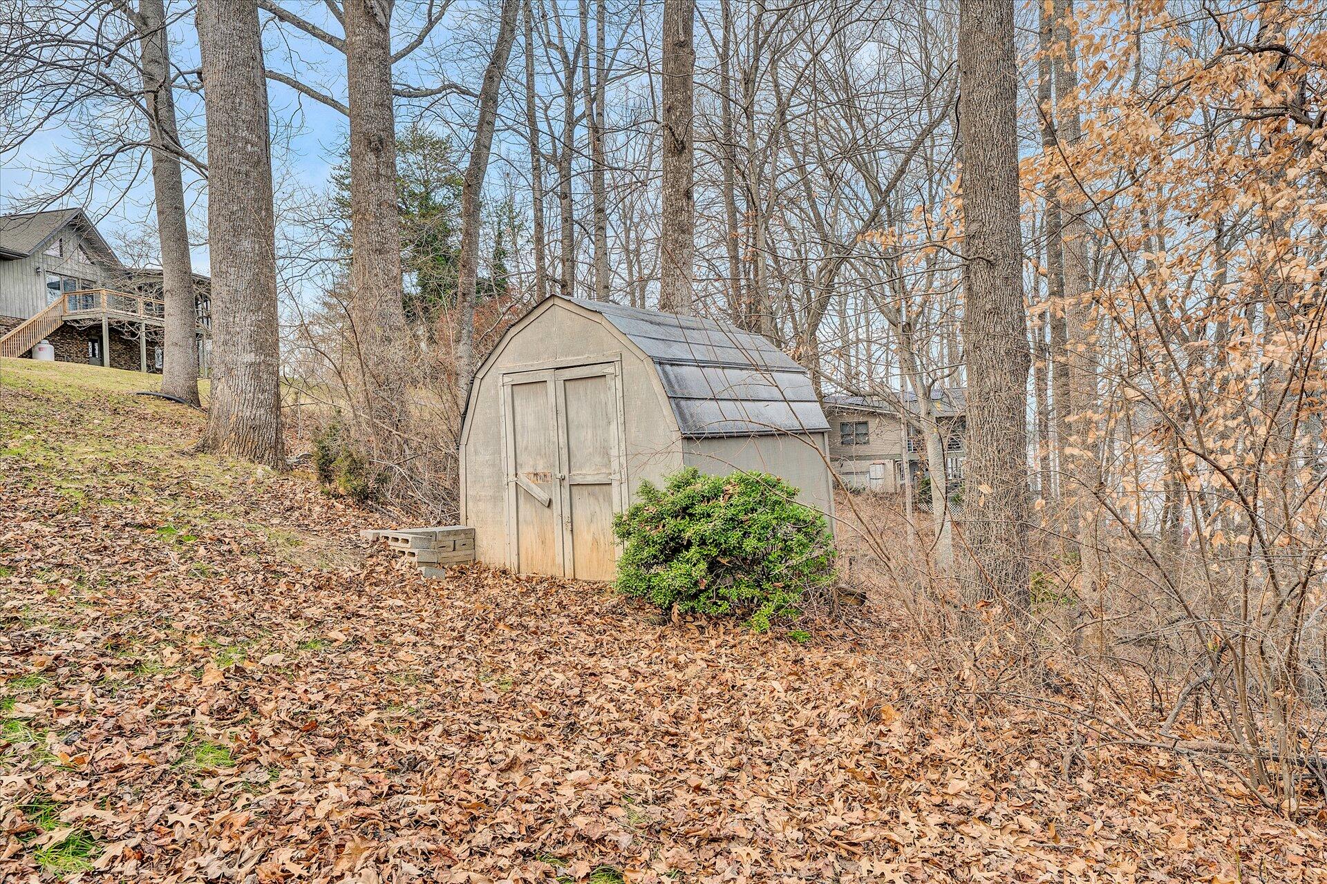 44 Overlook Road Hardy, VA 24101 - Photo 38 of 52 38-DSC00253