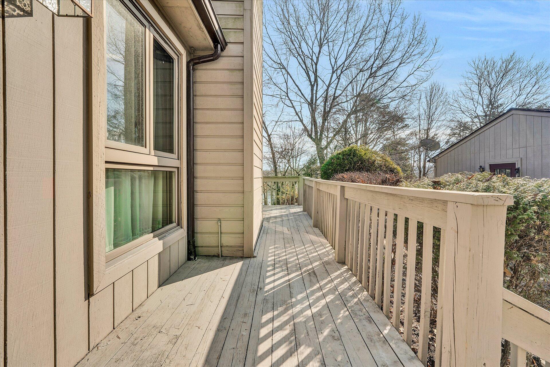 44 Overlook Road Hardy, VA 24101 - Photo 6 of 52 06-DSC00247