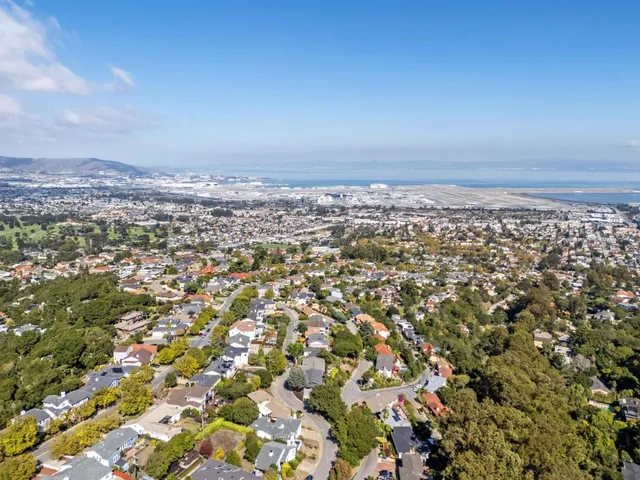 $2,398,000 | 1297 Vista Grande, Millbrae, CA 94030