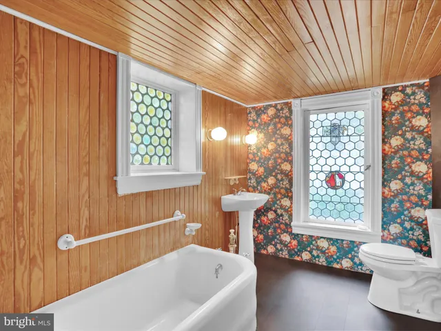 $593,900 | 1 Wyomissing Hills Boulevard, Reading, PA 19609