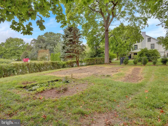 $593,900 | 1 Wyomissing Hills Boulevard, Reading, PA 19609