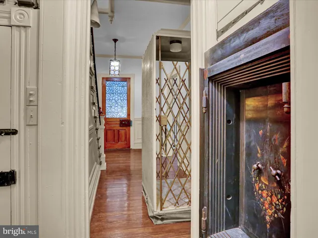 $593,900 | 1 Wyomissing Hills Boulevard, Reading, PA 19609