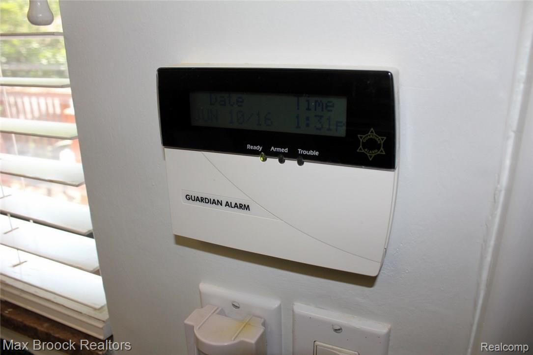 1051 North Adams Road, Unit 22 Birmingham, MI 48009 - Photo 11 of 30 Security system
