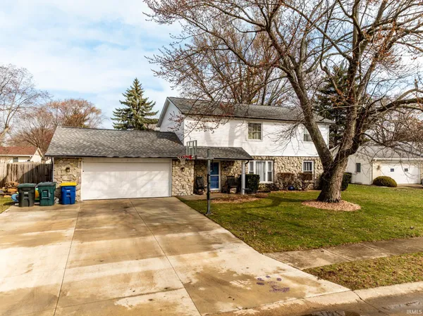 $259,900 | 2210 West Christy Lane, Muncie, IN 47304