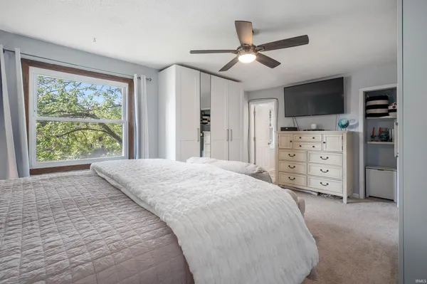 $259,900 | 2210 West Christy Lane, Muncie, IN 47304