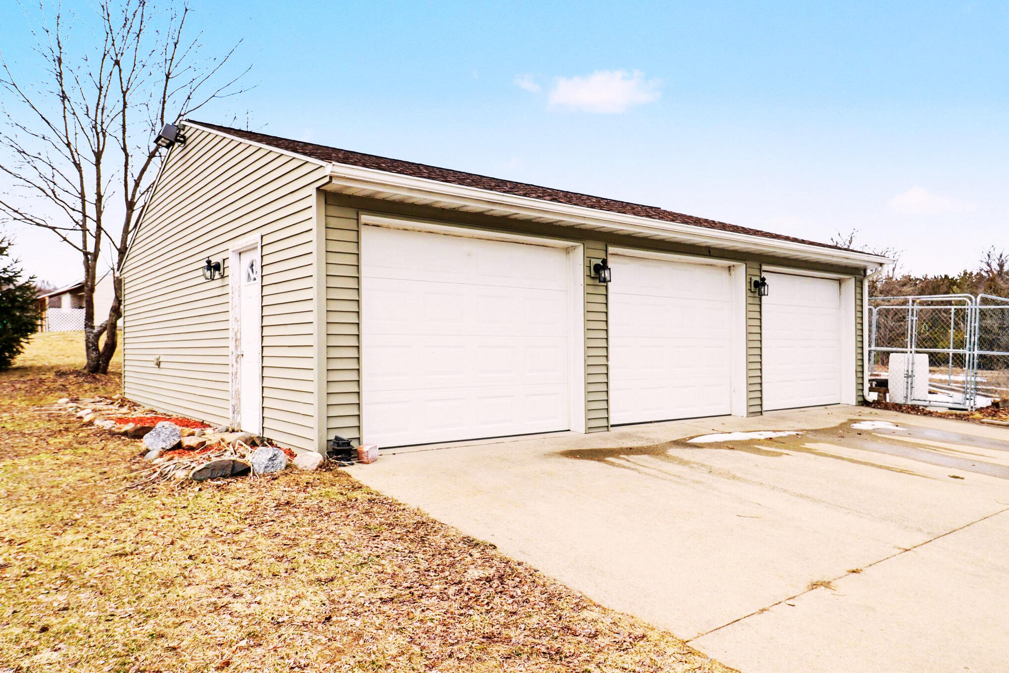 4395 North Raymond Road Luther, MI 49656 - Photo 16 of 22 1st Garage