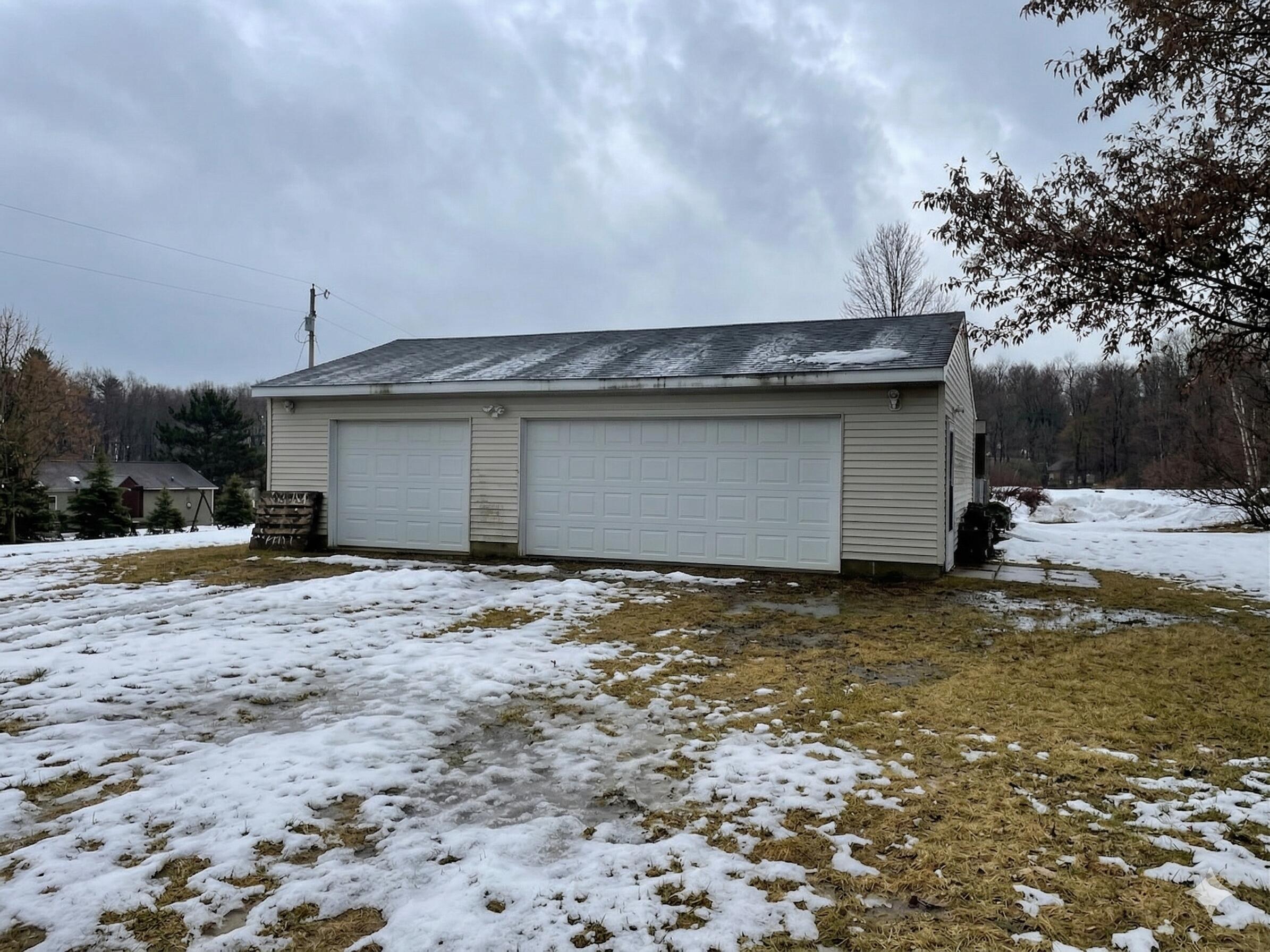 4395 North Raymond Road Luther, MI 49656 - Photo 18 of 22 3rd Garage