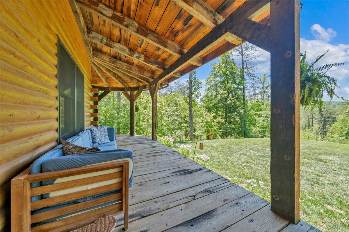 6675 Back Creek Road Boones Mill, VA 24065 - Photo 7 of 104 007-MIB06624