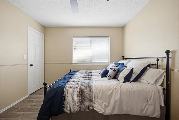 $255,900 | 1004 La Mirada, Portland, TX 78374
