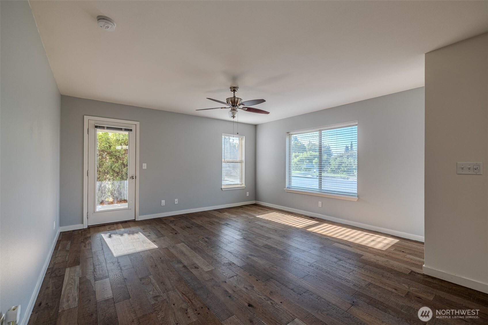 1519 Springwater Avenue Wenatchee, WA 98801 - Photo 11 of 25