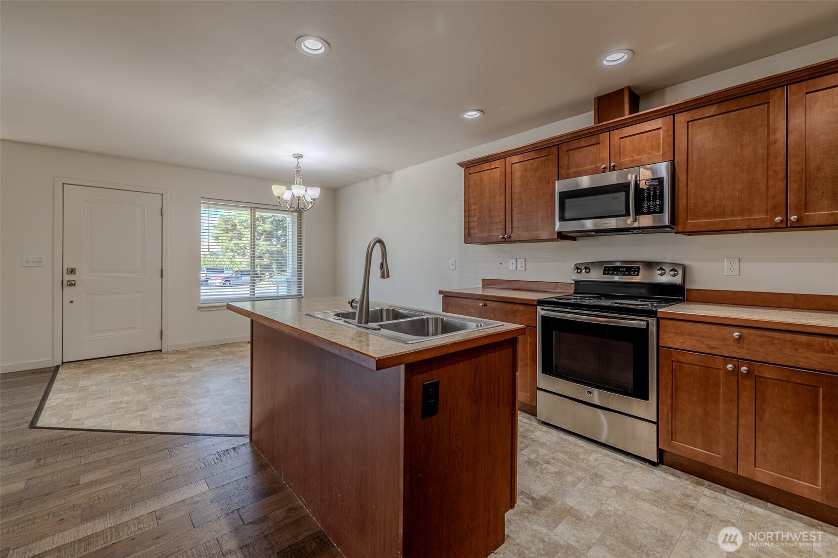 1519 Springwater Avenue Wenatchee, WA 98801 - Photo 15 of 25