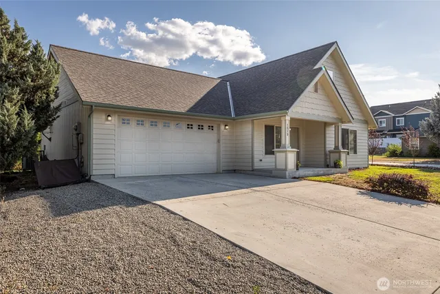 $500,000 | 1519 Springwater Avenue, Wenatchee, WA 98801