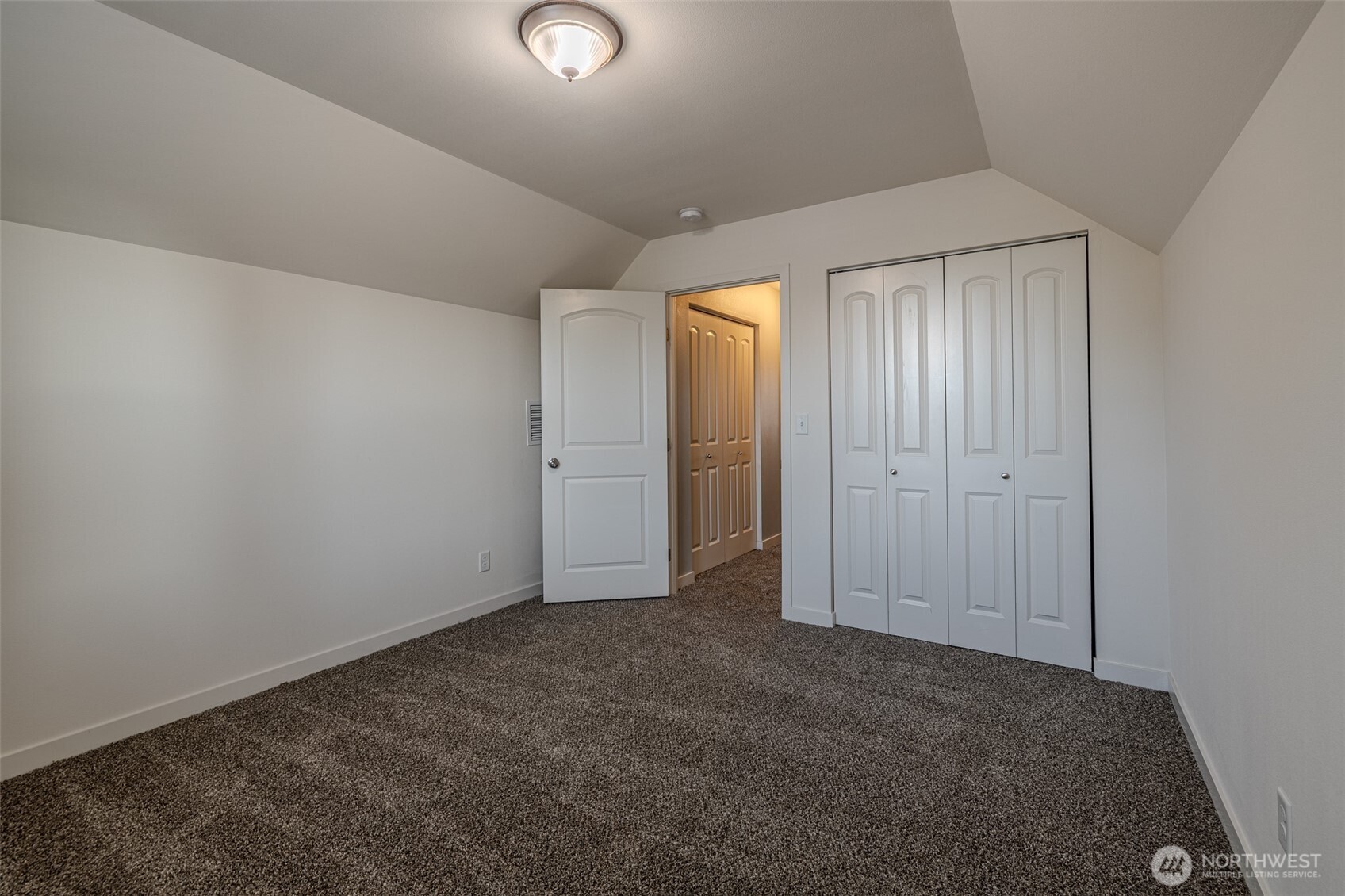 1519 Springwater Avenue Wenatchee, WA 98801 - Photo 21 of 25