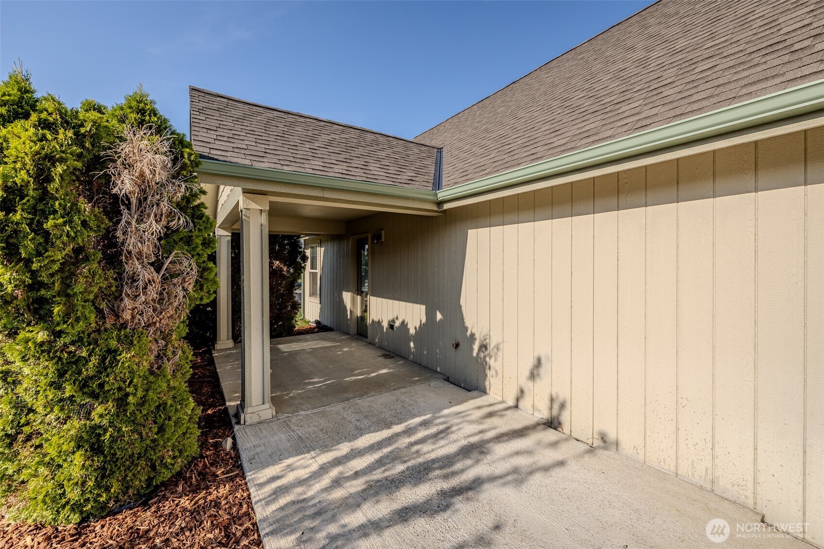 1519 Springwater Avenue Wenatchee, WA 98801 - Photo 6 of 25