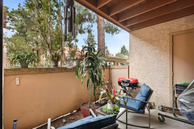 $595,000 | 12047 Alta Carmel Court, Unit 189, San Diego, CA 92128