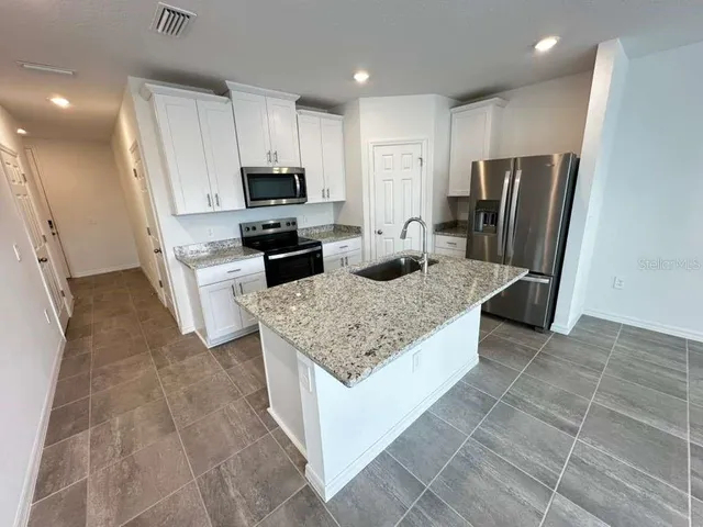 $2,350 | 16345 Bird Of Paradise Avenue, Clermont, FL 34714