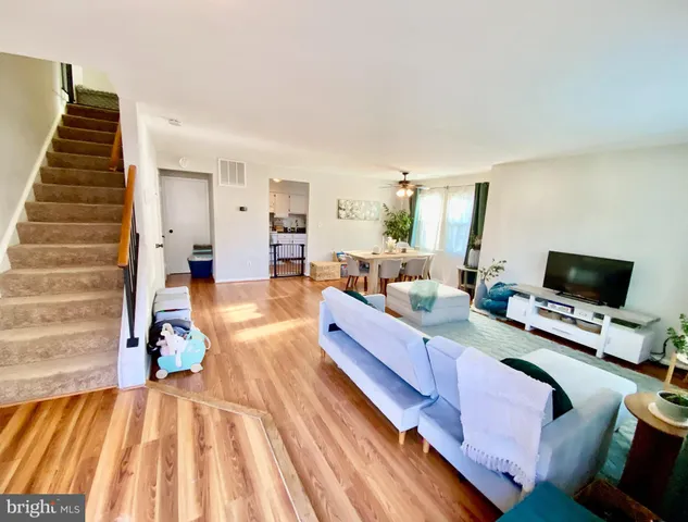 $334,500 | 1 Appledowre Court, Unit 137, Germantown, MD 20876