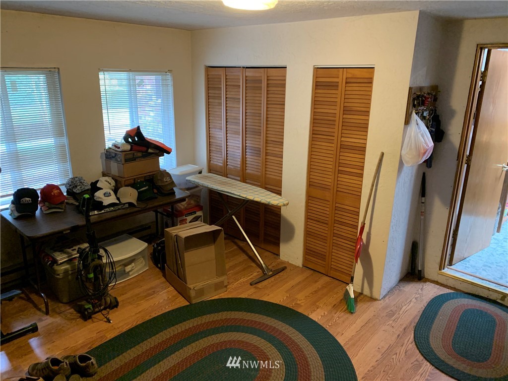 708 Burchett Road Onalaska, WA 98570 - Photo 14 of 40 Gallery Image 14