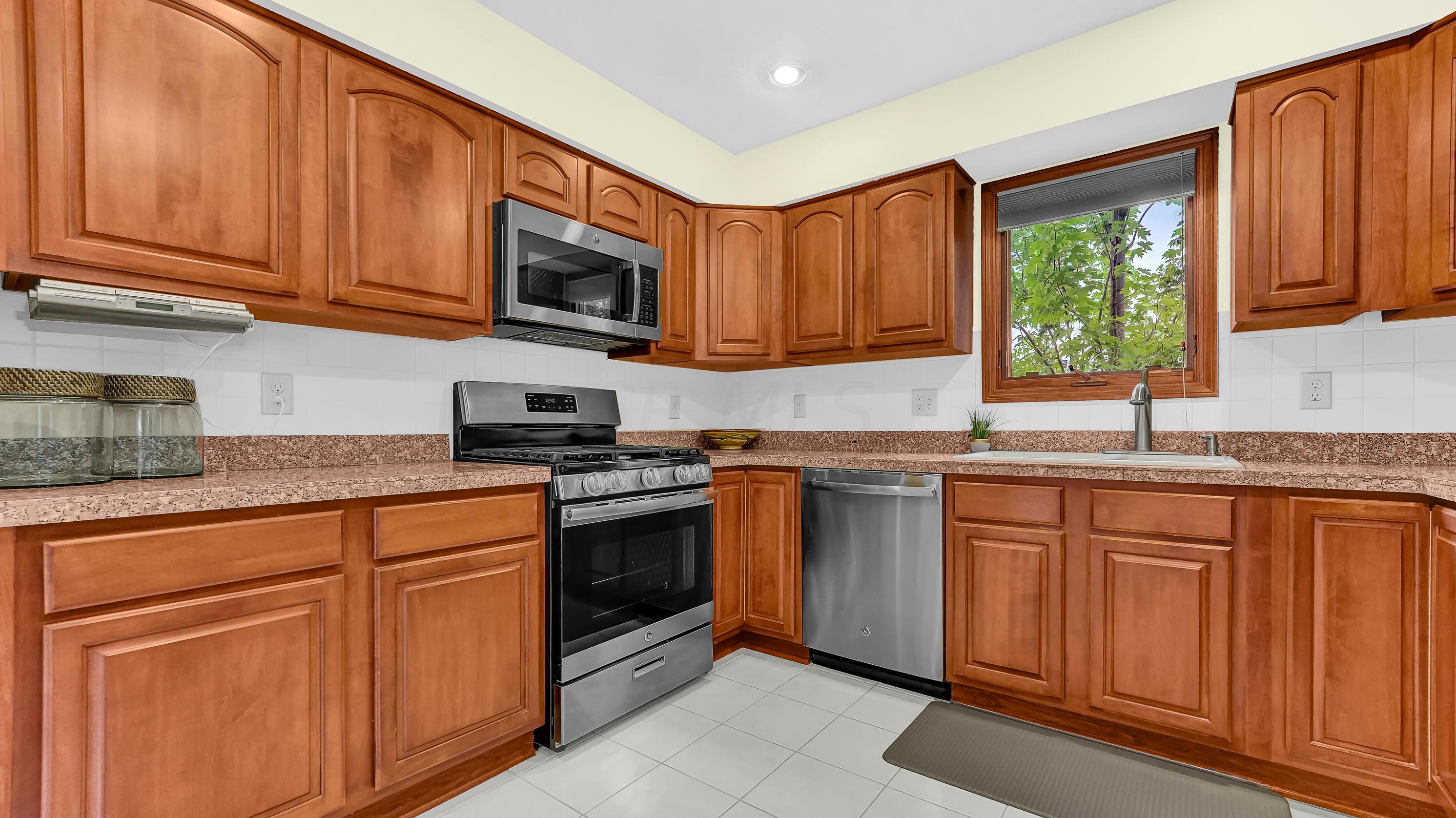 5104 Postlewaite Road Columbus, OH 43235 - Photo 13 of 49 Gallery Image 13