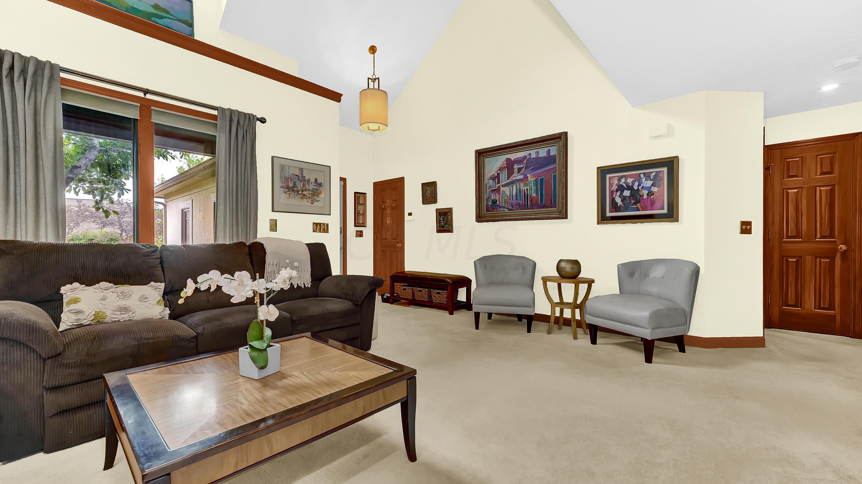 5104 Postlewaite Road Columbus, OH 43235 - Photo 8 of 49 Gallery Image 8