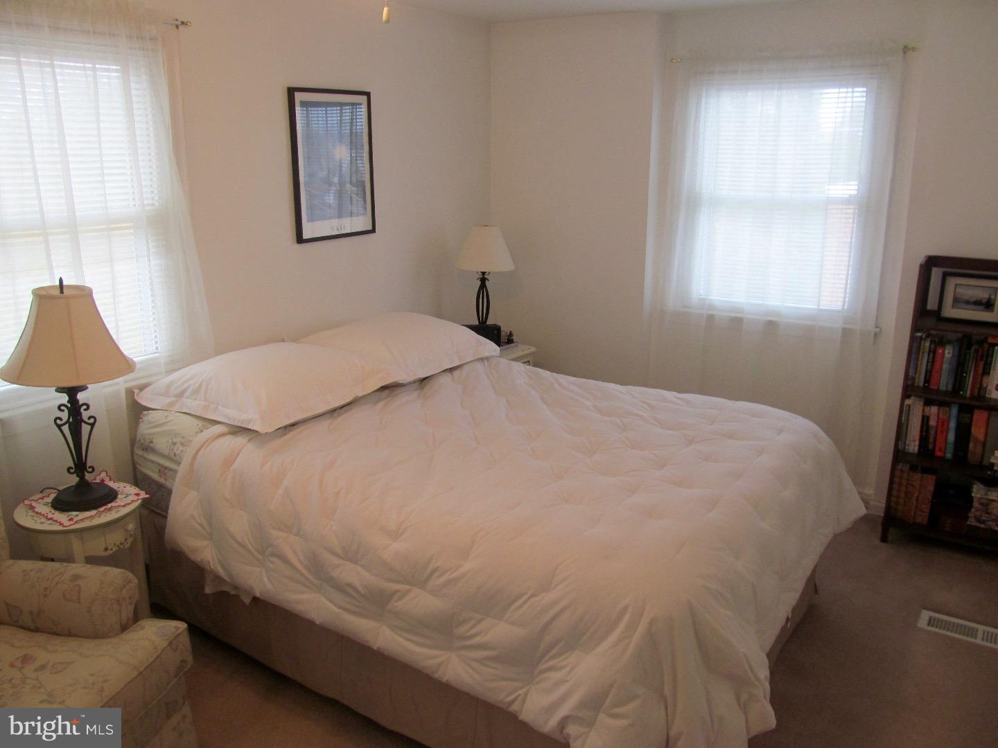 556 Overlook Road Philadelphia, PA 19128 - Photo 15 of 22 Bedroom