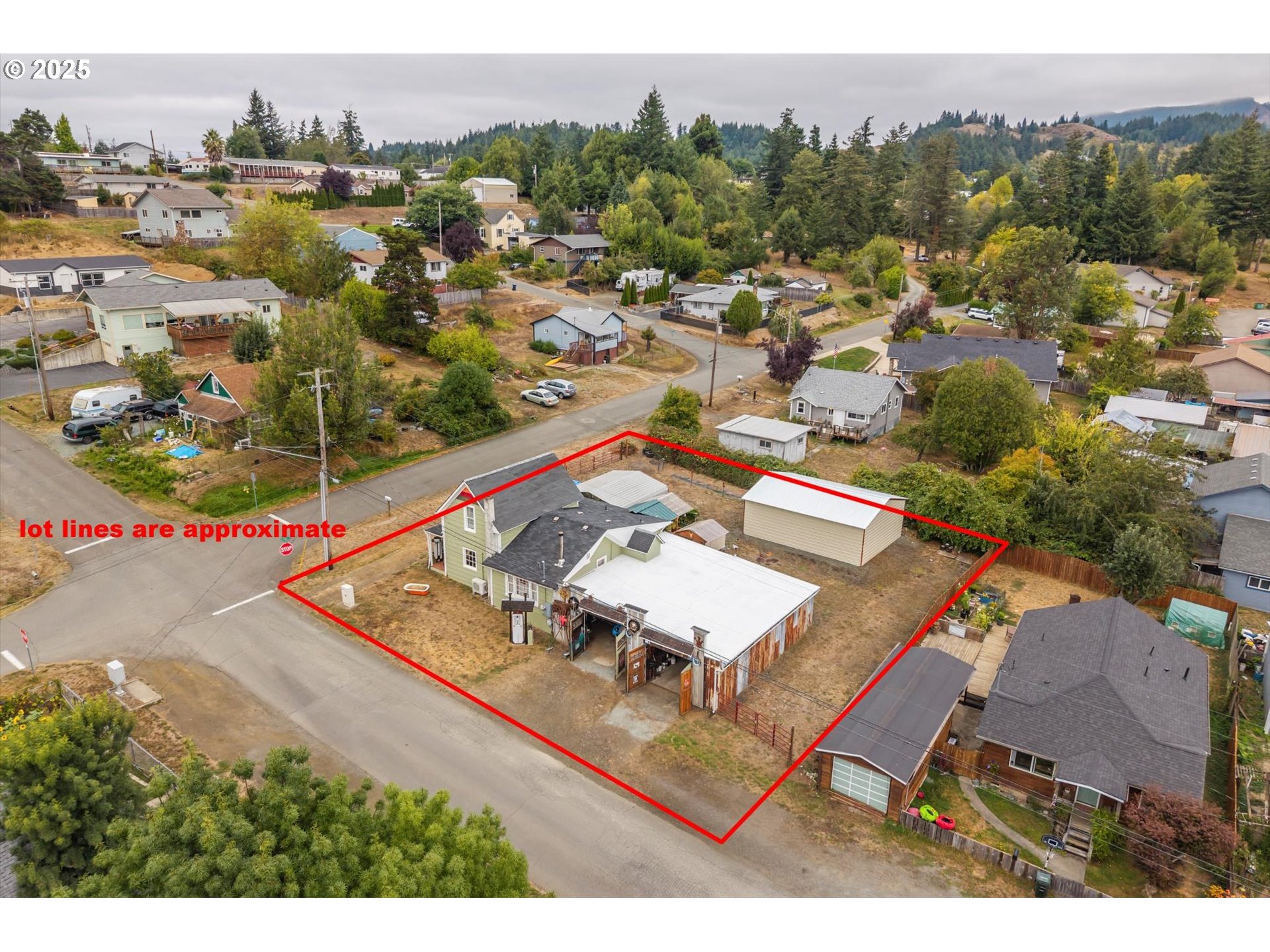 1404 Harris Street Myrtle Point, OR 97458 - Photo 10 of 48