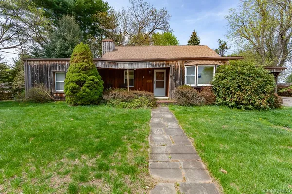 $415,000 | 27 Lancaster Avenue, Montrose, NY 10548