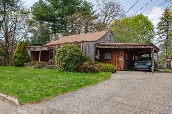 $415,000 | 27 Lancaster Avenue, Montrose, NY 10548