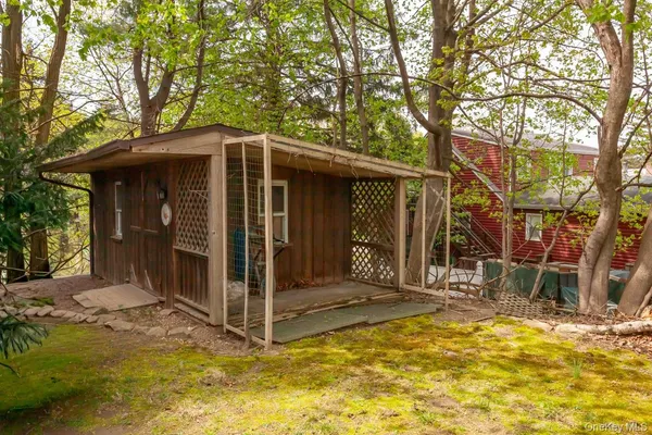 $415,000 | 27 Lancaster Avenue, Montrose, NY 10548