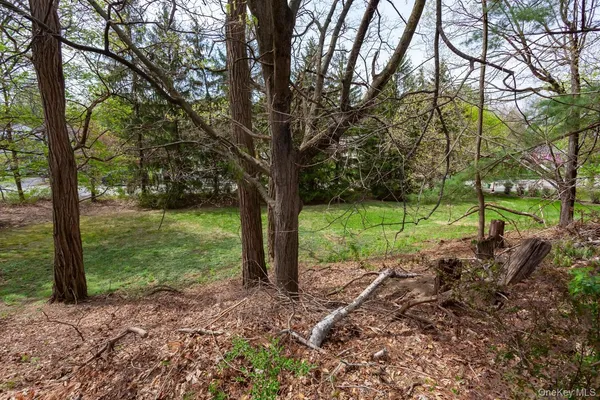 $415,000 | 27 Lancaster Avenue, Montrose, NY 10548