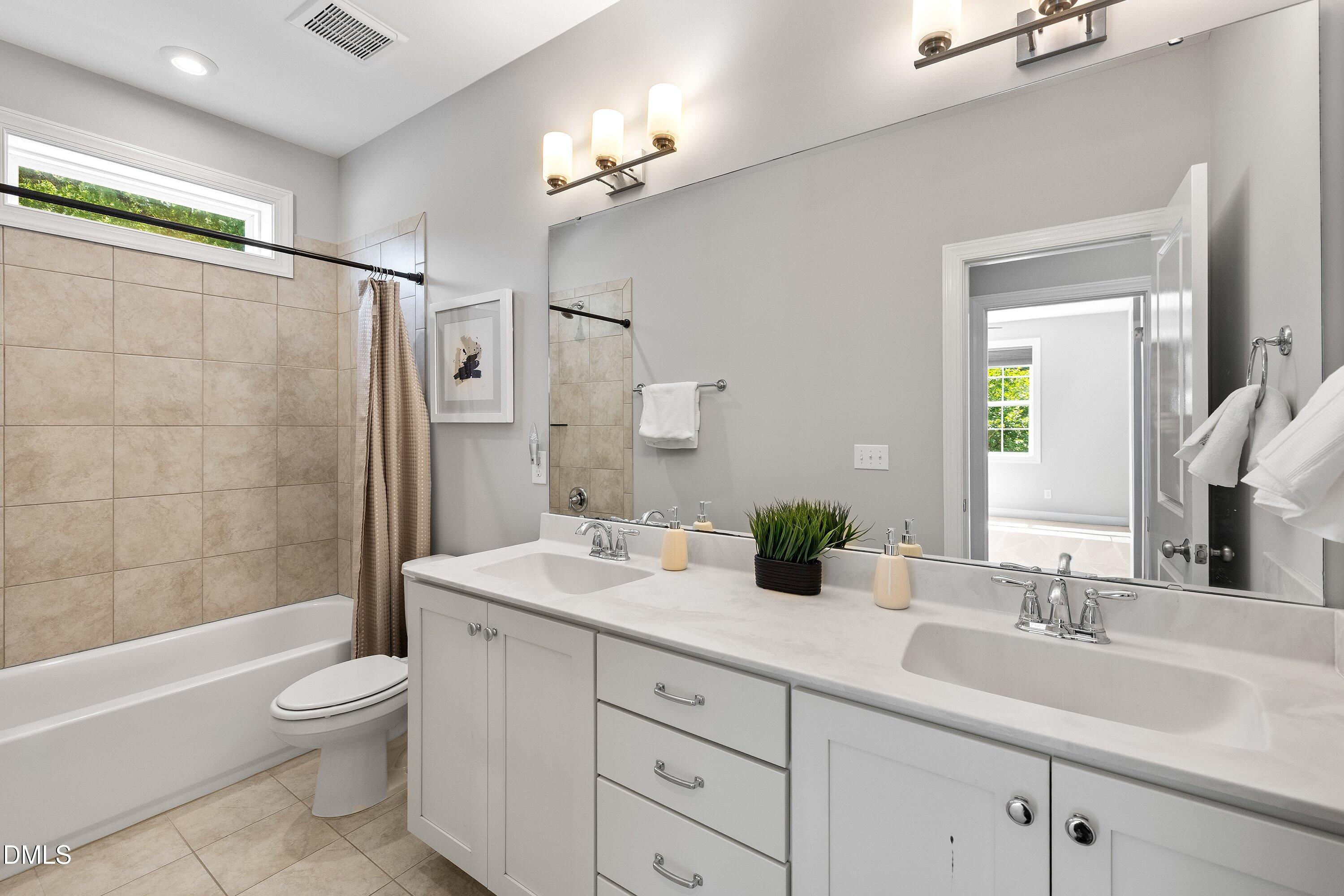 2017 Noble Road Raleigh, NC 27608 - Photo 39 of 65 48-2017 Noble Rd_3735