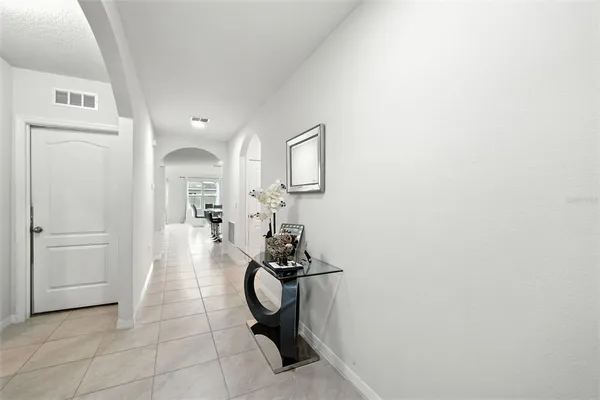 a view of a livingroom with furniture