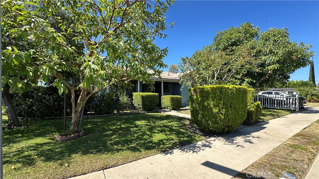 19400 Scroll Street Reseda, CA 91335 - Photo 1 of 22