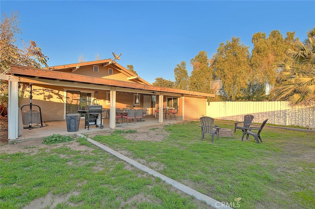 1042 Frontier Road Norco, CA 92860 - Photo 52 of 62 a view of a house with backyard porch and sitting area