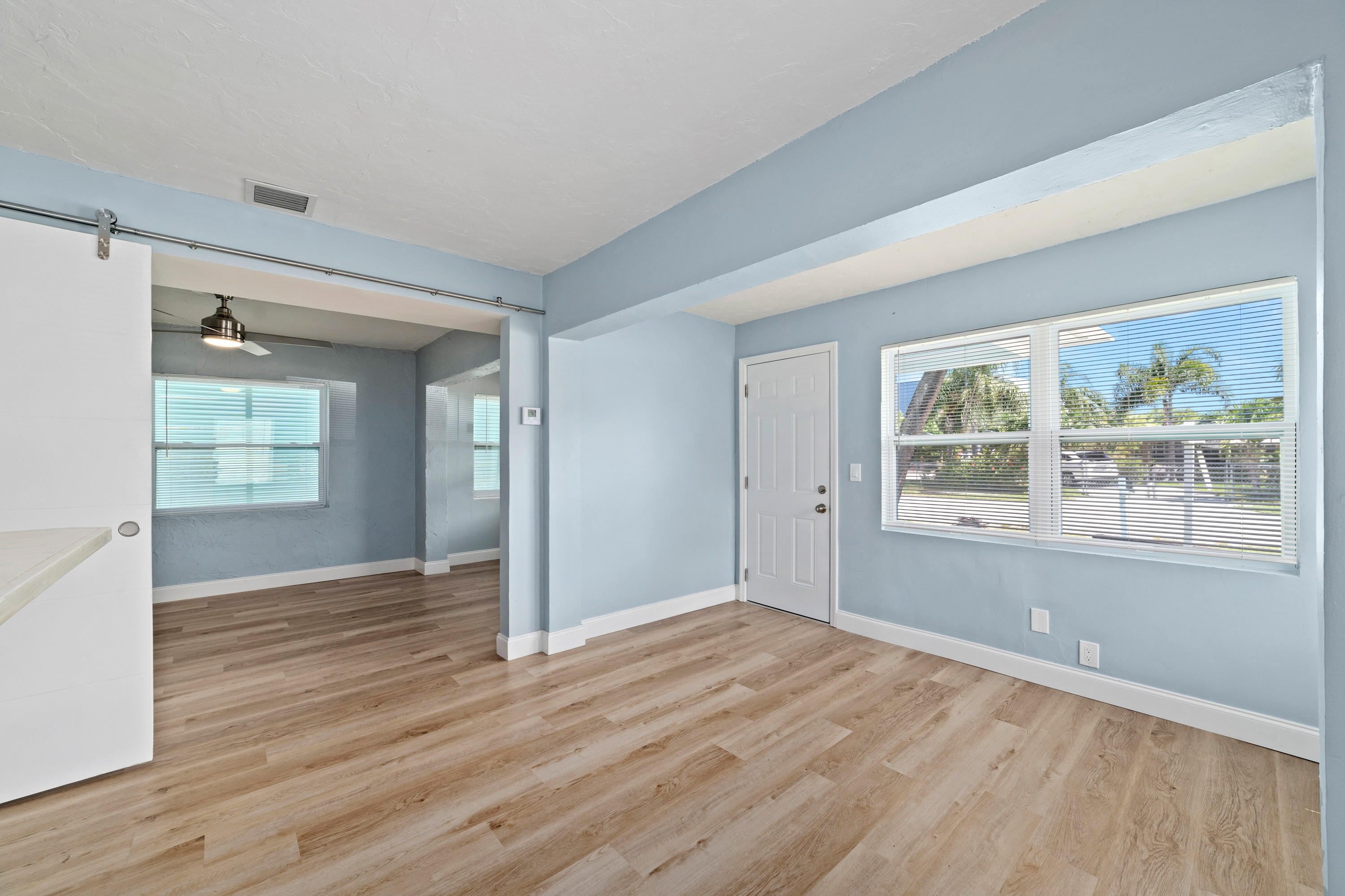 190 East 23rd Street Riviera Beach, FL 33404 - Photo 10 of 25 190 E 23rd St