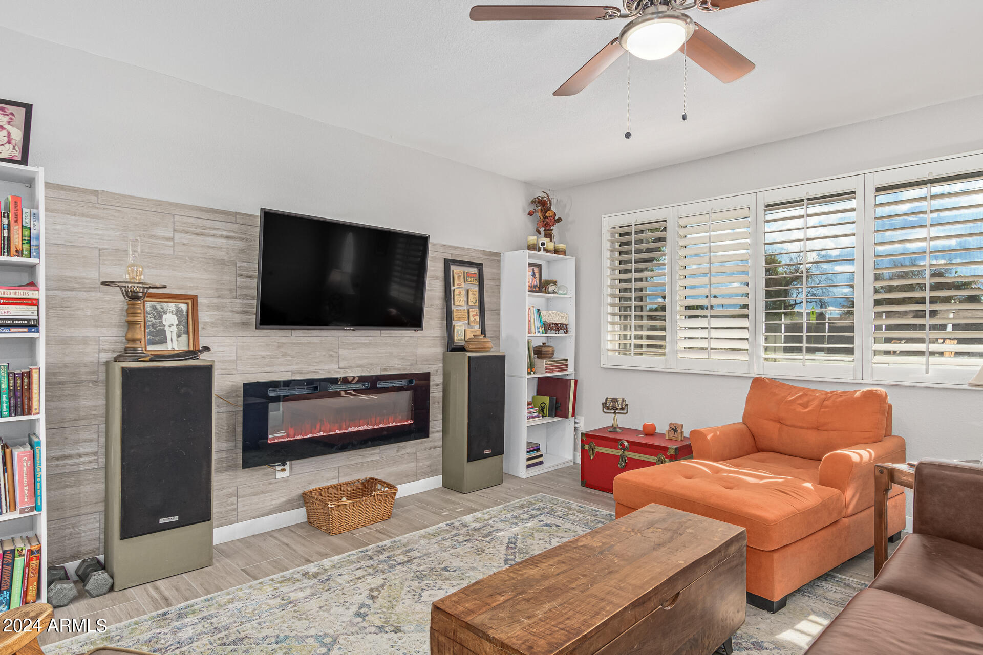 2438 East Brown Road Mesa, AZ 85213 - Photo 6 of 27 0002-07 - Brown