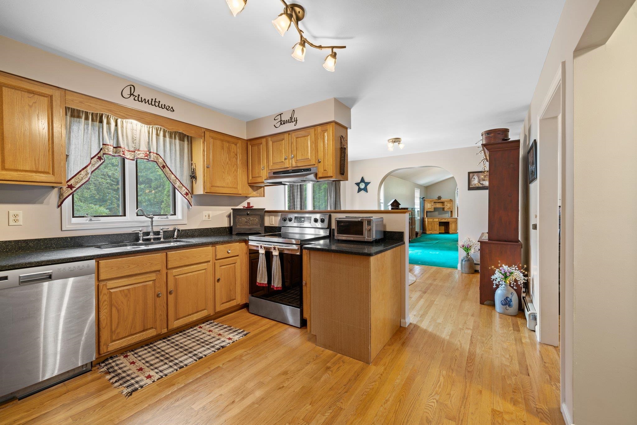 32 Arabian Way Chester, NH 03036 - Photo 11 of 32 Gallery Image 11