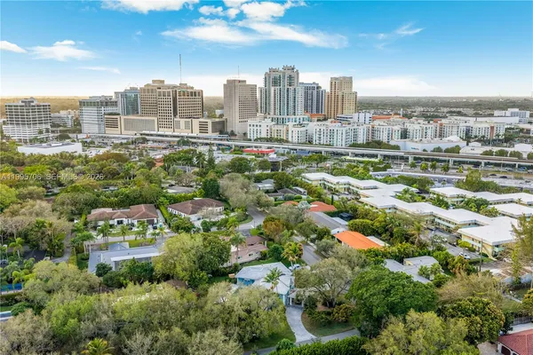 $2,250,000 | 9200 Southwest 70th Avenue, Pinecrest, FL 33156