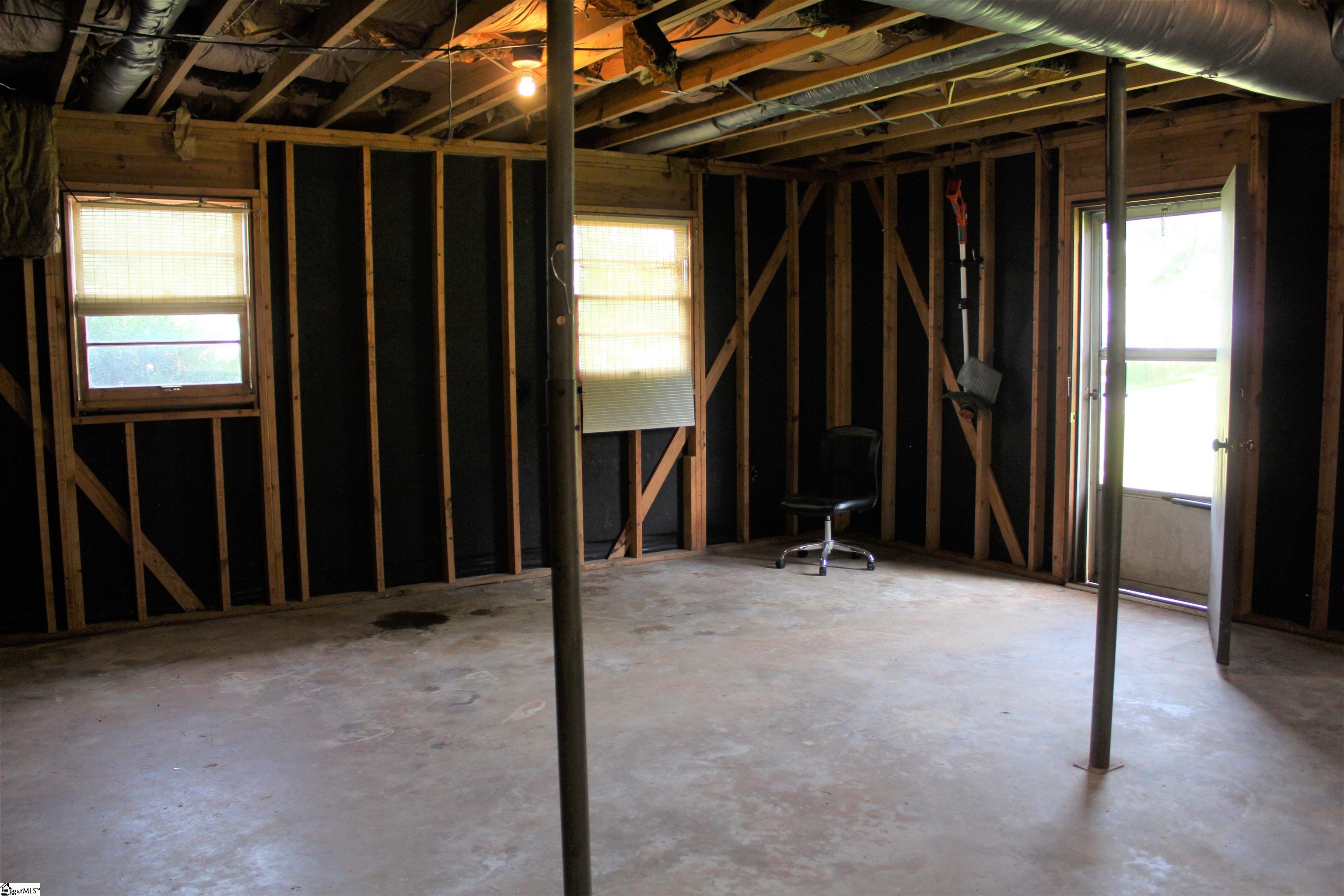 329 State Rd S-39-127 Easley, SC 29640 - Photo 20 of 22 Gallery Image 20